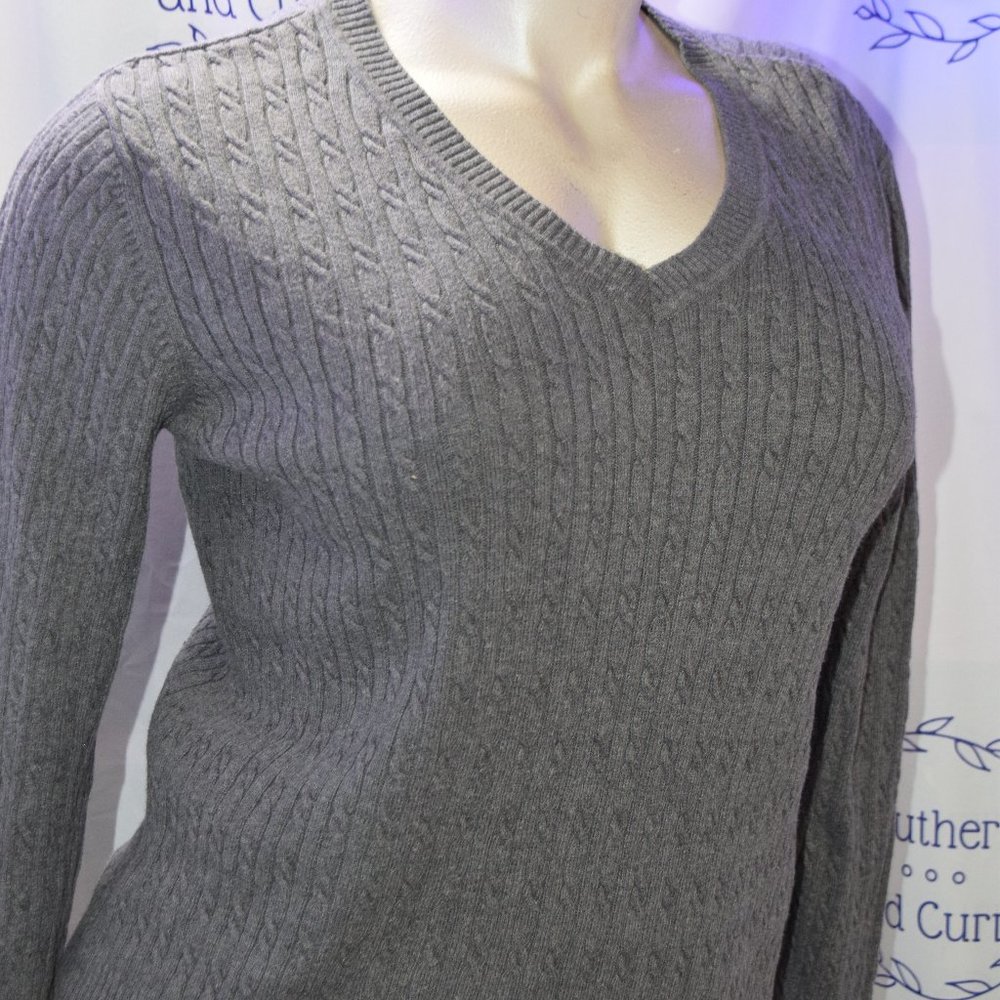 Van Heusen Pullover Cable Knit Sweater, V-neck, Size XX